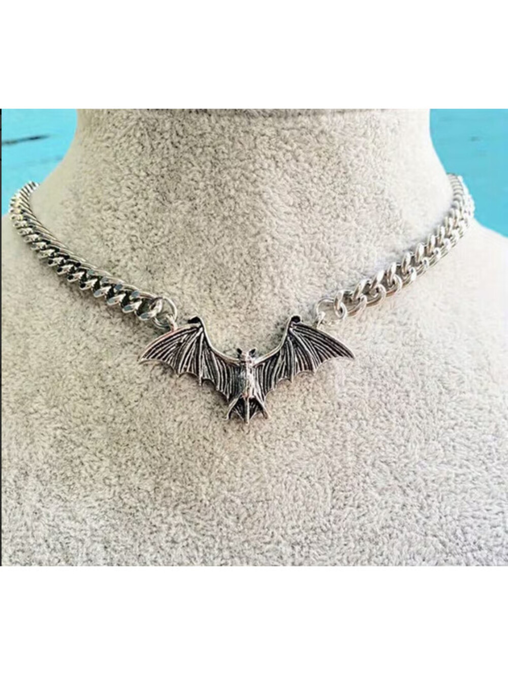 VAMPIRE BAT PENDANT NECKLACE goth gothic occult costume jewelry